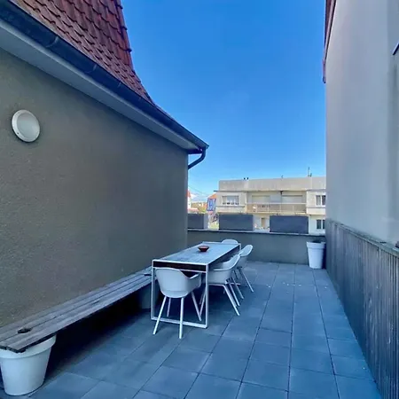 Cosy Flat Close To The Sea With Large Terrace Apartment *